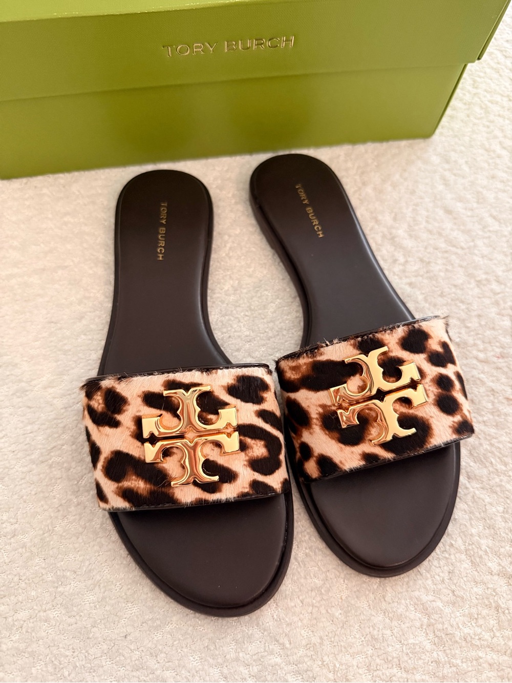 Tory Burch Everly Leopard Calf Hair Slide Sandals Logo Mule Flats 8 RUNS SMALL - Picture 5 of 9